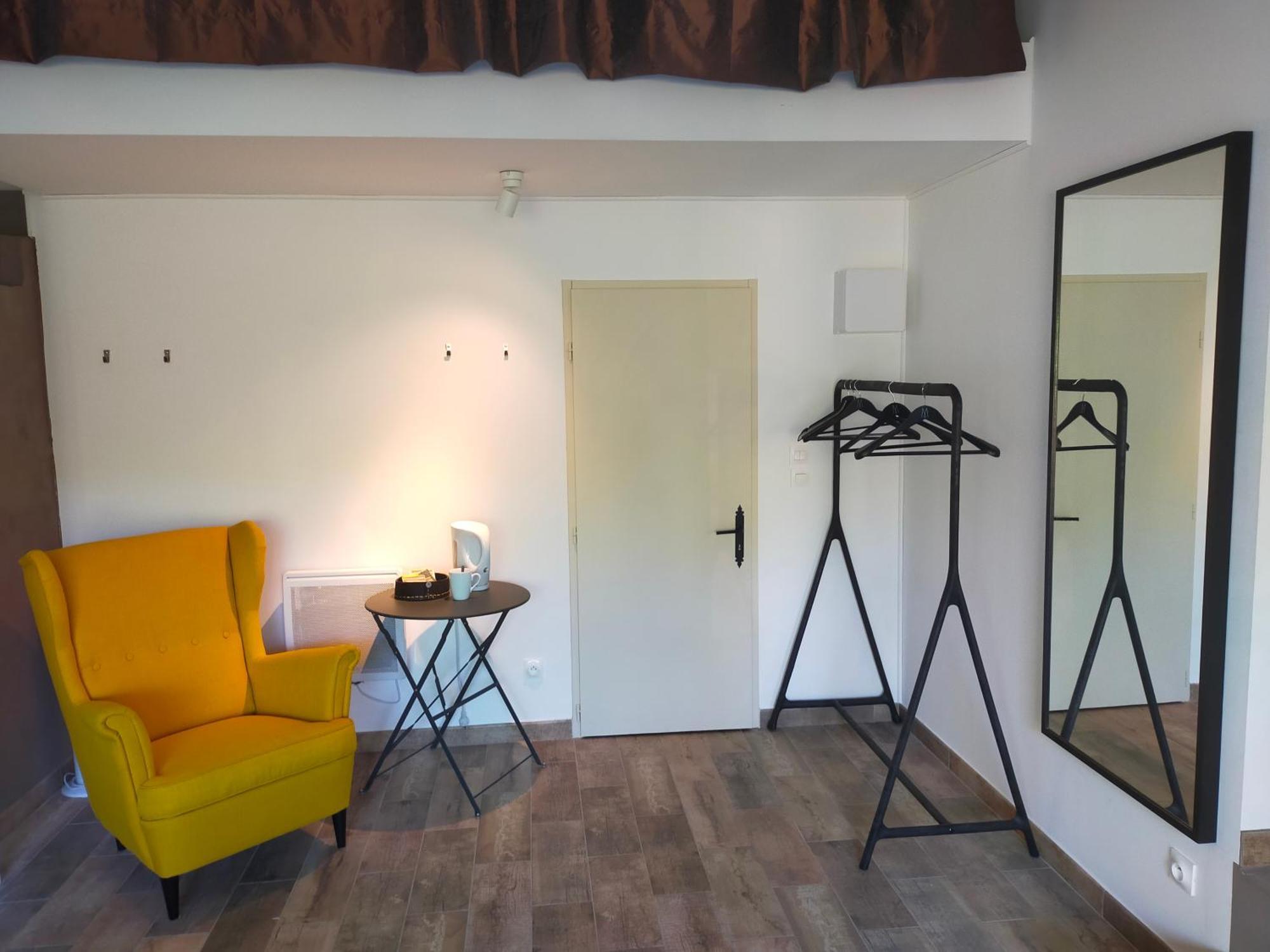 Chambre Le Luc En Provence Экстерьер фото